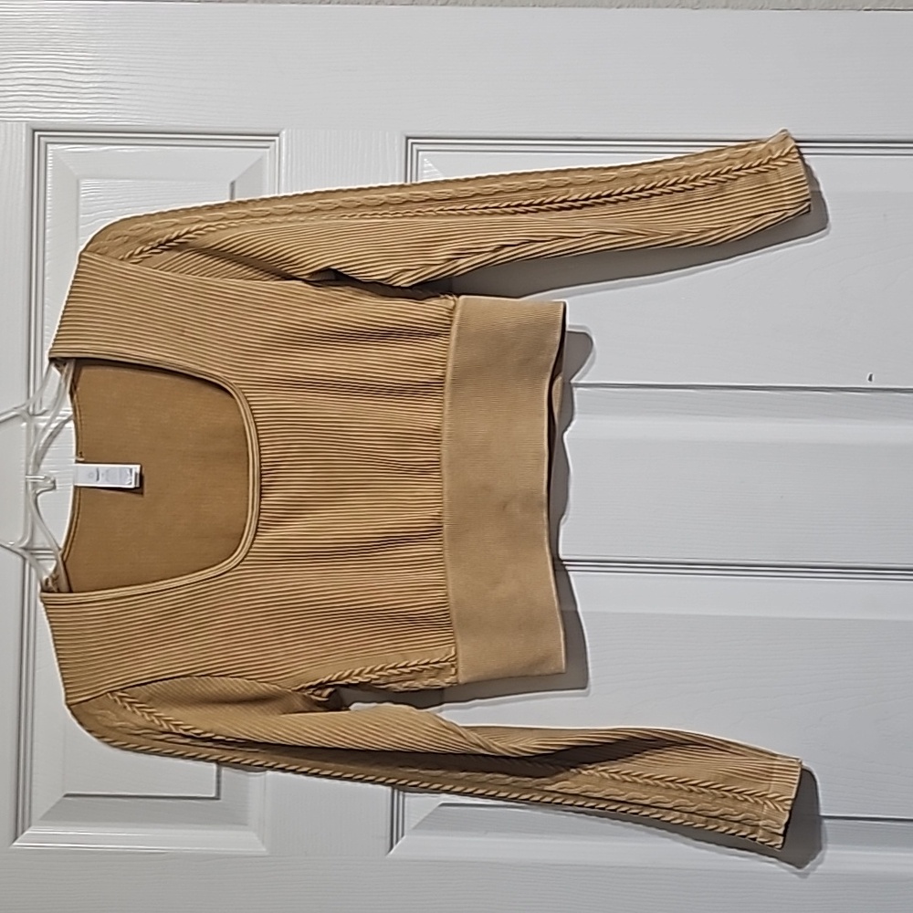 *NEW* Offline by Aerie Seamless Cable Square Neck Long Sleeve Crop Top Large